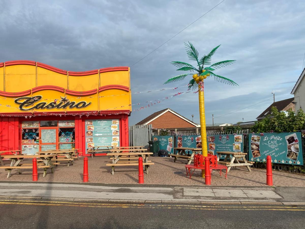Palm Grove 132 - Pet Friendly, Wifi, Central Heating, Close To Shops And Beach - Meadow Lakes Caravan & Lodge Hire Chapel Saint Leonards Eksteriør billede