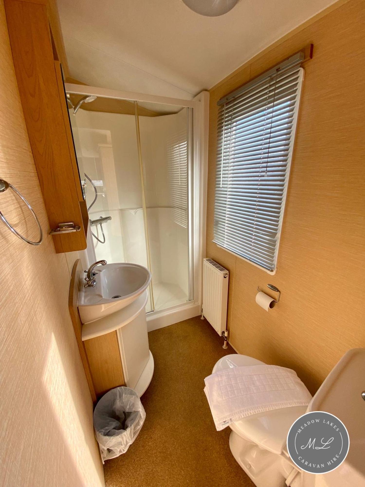 Palm Grove 132 - Pet Friendly, Wifi, Central Heating, Close To Shops And Beach - Meadow Lakes Caravan & Lodge Hire Chapel Saint Leonards Eksteriør billede